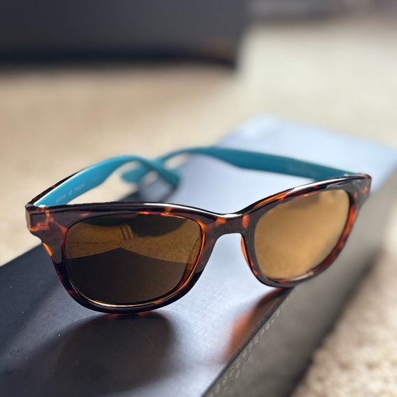 Lilly Pulitzer Maddie AQ Polarized Sunglasses Tortoise Frame Blue Arms 52-20-140 - Picture 6 of 6